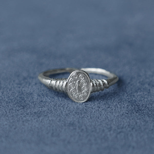 SALE E PEPE Sterling Silver/Gold Plated Harvest Signet Ring SEP-SP04F07-YIN Silver